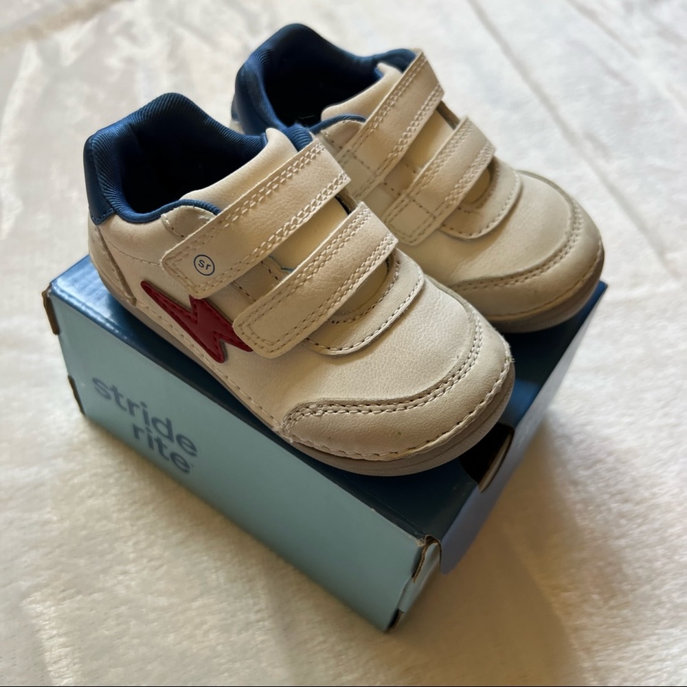 Stride Rite Unisex-Child Soft Motion Kennedy Sneaker 6w
